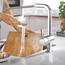GROHE Minta - robinet de bucătărie cu un singur mâner (priză în L, pulverizator extras cu dublă clătire, pivotant la 360°, rezistent la zgârieturi), crom, 30274000 [Clasa de energie B]