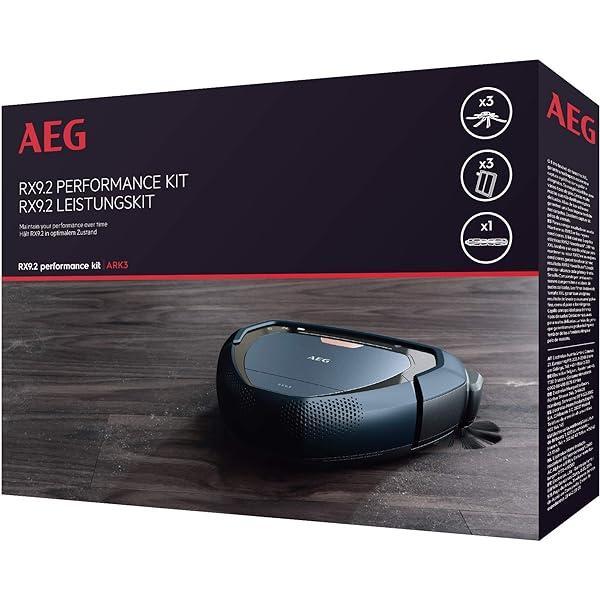 Kit Electrolux ERK3 Performance pentru robotul aspirator PUREi9.2 (1 rolă de perie pentru diverse podele, 3 filtre XXL (captură particule precum alergeni și polen), 3 perii laterale pentru performanțe optime de aspirare, negru)