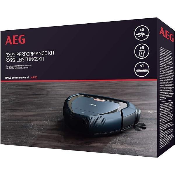 Kit Electrolux ERK3 Performance pentru robotul aspirator PUREi9.2 (1 rolă de perie pentru diverse podele, 3 filtre XXL (captură particule precum alergeni și polen), 3 perii laterale pentru performanțe optime de aspirare, negru)