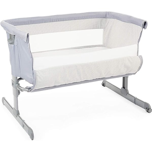Paravan Chicco Next2Me pentru paturi pentru copii, compatibil cu paturile pentru copii Chicco Next2Me, ingust, usor de instalat, fermoar central practic, ventilatie completa, 0-6 luni/9 kg, alb